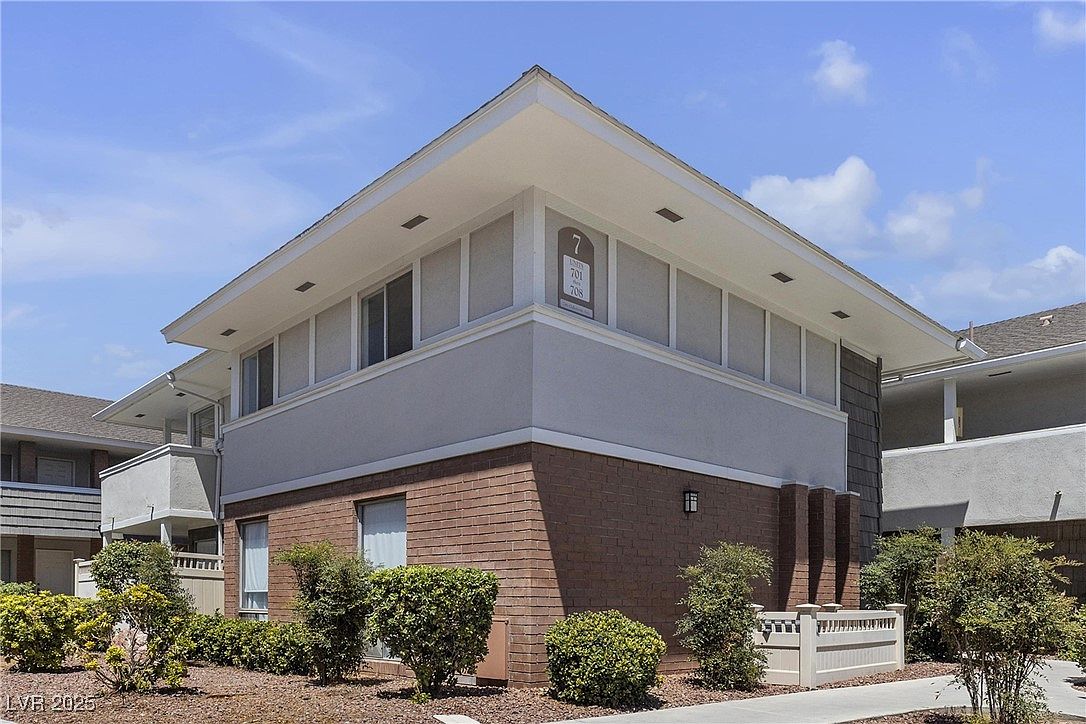 746 Oakmont Ave UNIT 708