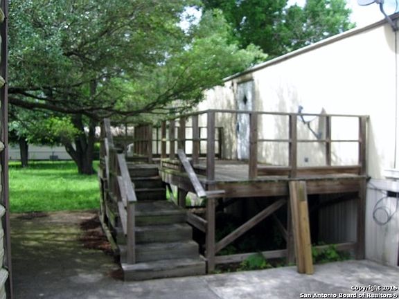 4th image of 1418 Pecan Dr N