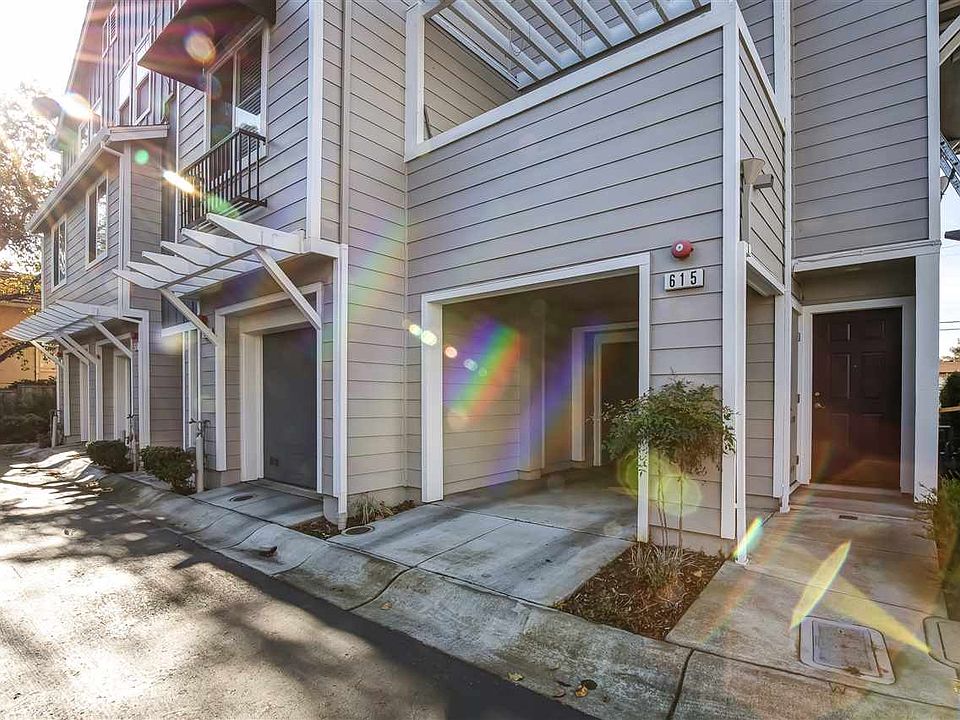 2nd image of 615 Arcadia Dr