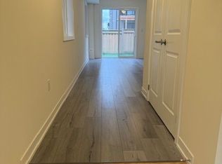 1695 Dersan St #501, Pickering, ON L1X 0S9
