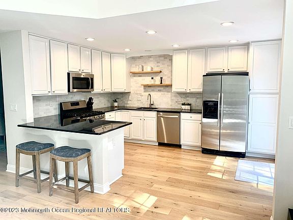 2nd image of 97 Ironwood Court