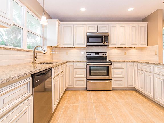 4th image of 126 Ocean Grove Dr