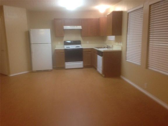 4th image of 7550 Buford Dr