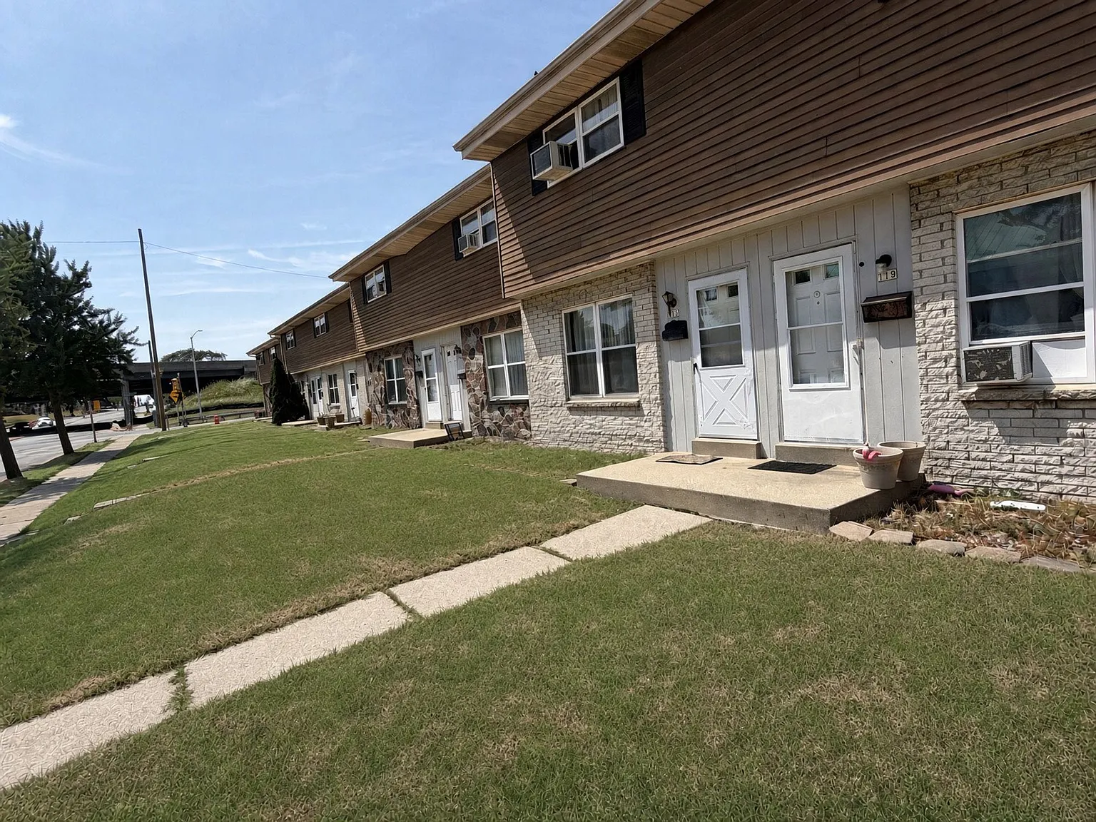 70th Street Townhomes — Photo 3