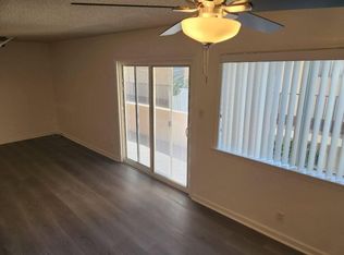 8567 Balboa Blvd #38, Northridge, CA 91325