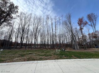 2736 Rocky Ridge Dr, Westlake, OH 44145