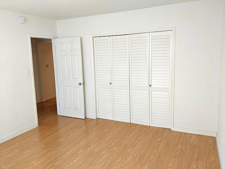 2310 S Bentley Ave #1 — Photo 9