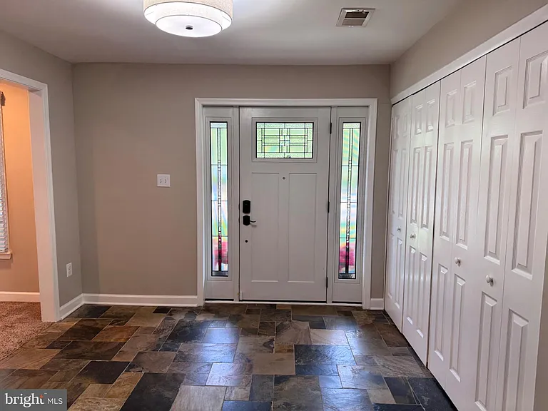 5104 Southampton Dr — Photo 4