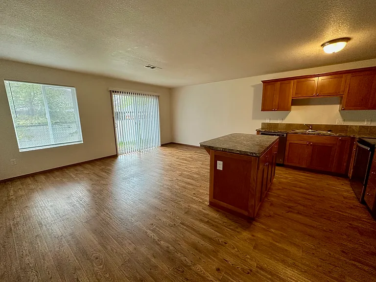 297 Sowell Dr #B — Photo 9