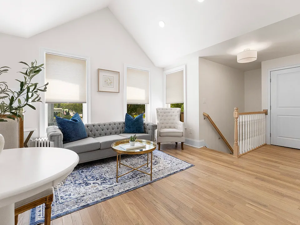 211 Union Ave #1