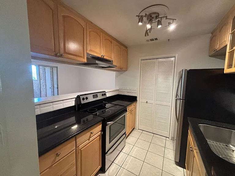 725 Watson Canyon Ct #114 — Photo 3
