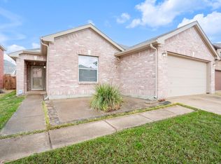 5443 Presidio Dr, Grand Prairie, TX 75052