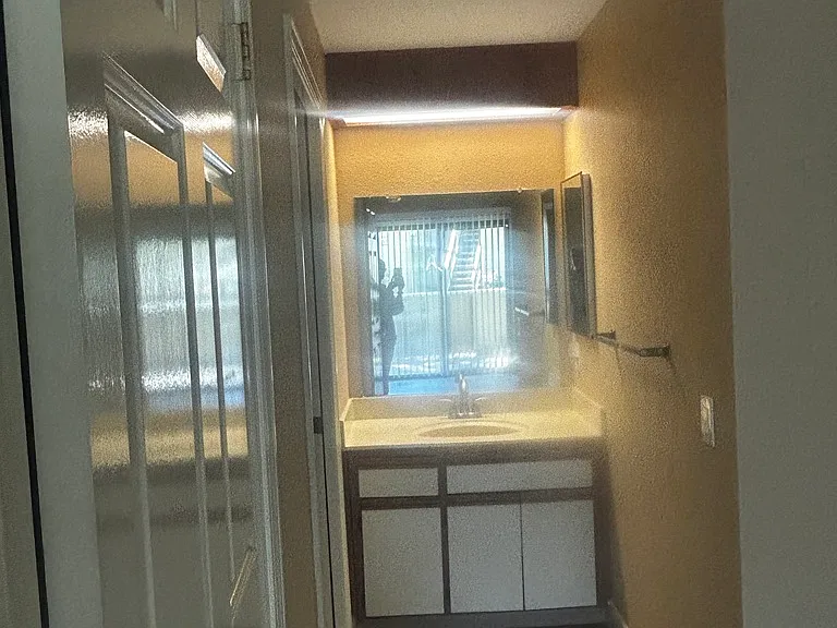Summer Place Apartments — Photo 33