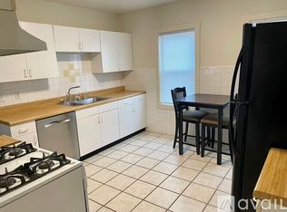 369 Whiting Ave APT 1, Dedham, MA 02026