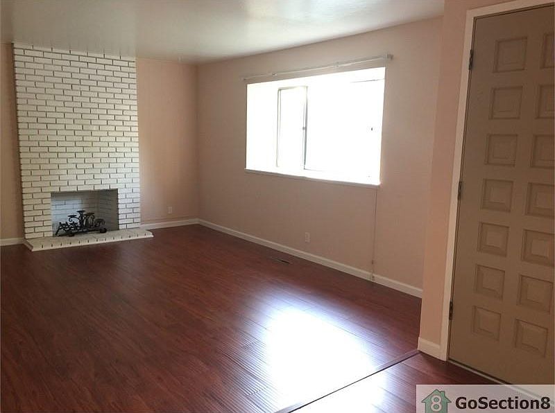 2nd image of 5192 Westdale Dr APT 1