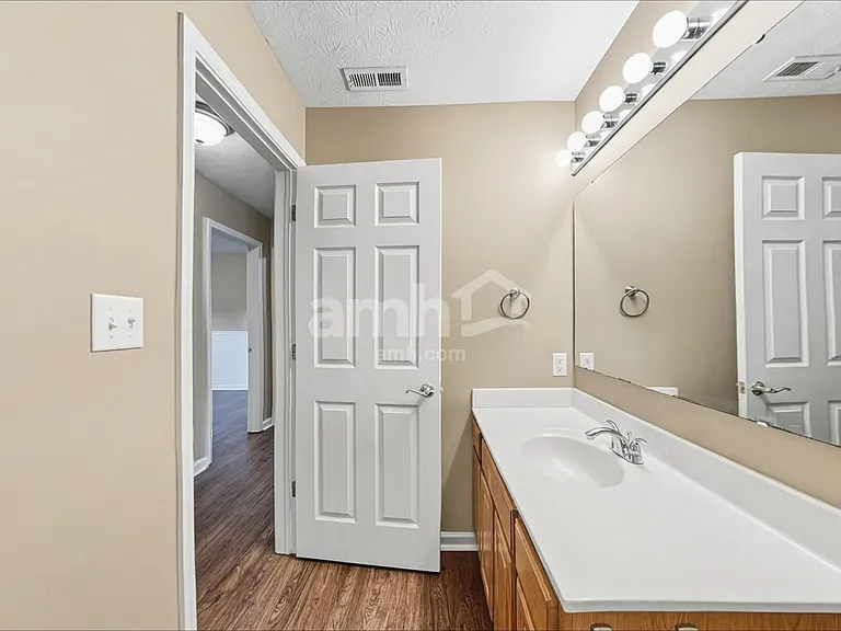 2521 Monarchy Ln — Photo 12