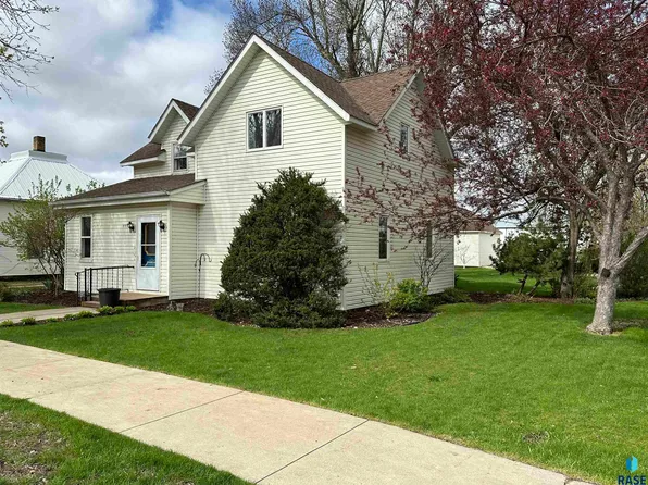 801 Mechanic St, Edgerton, MN 56128