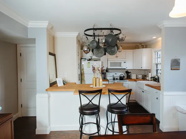 26 Larue Pl NW, Atlanta, GA 30327