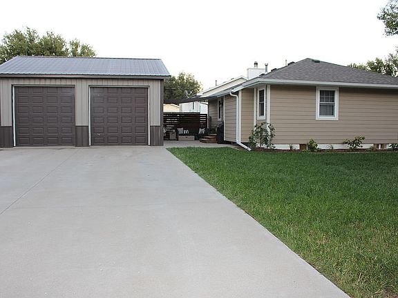 2nd image of 1827 Mitchell Ave