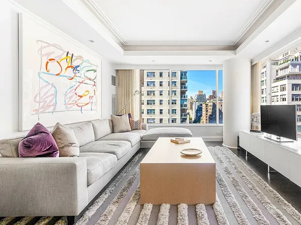 200 East 69th Street image 1 of 5