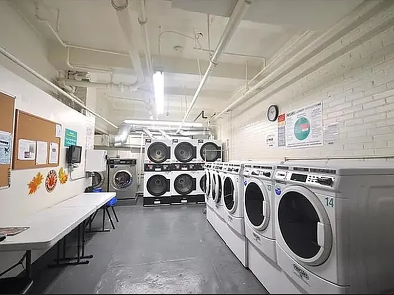 467 C P West 15D #15D — Photo 16