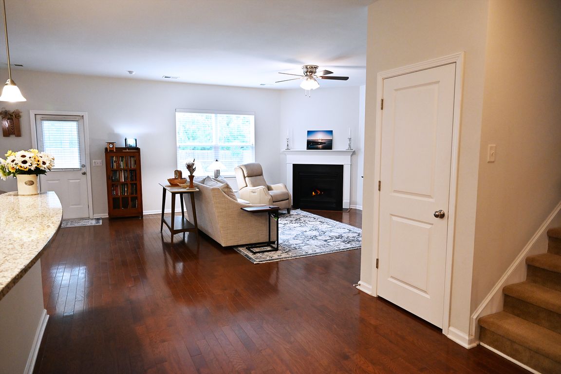 next background image