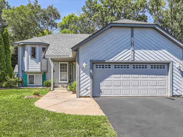 2713 Sylvan St, Little Canada, MN 55117