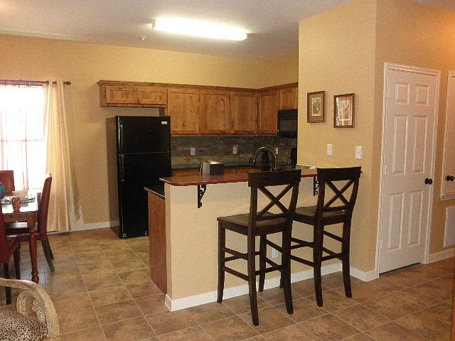 Kitchen accessories included