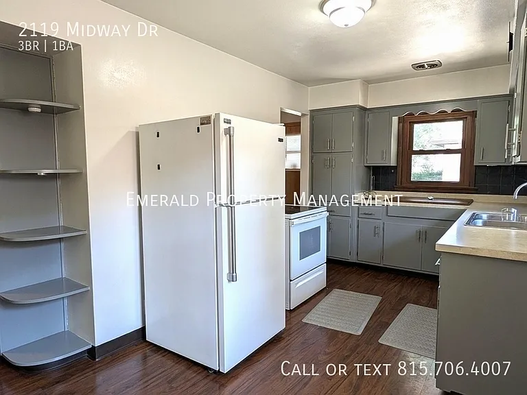 2119 Midway Dr — Photo 6