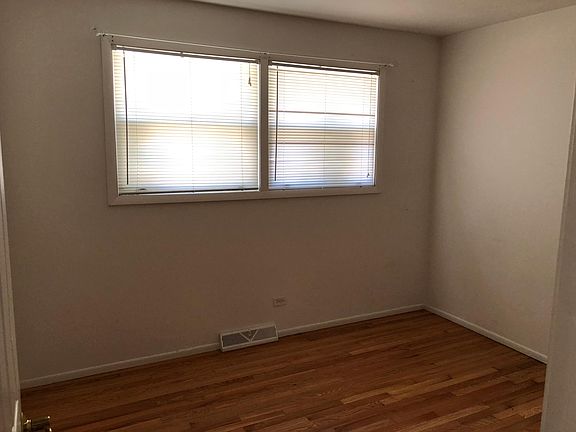 5th image of 1141 S Haddow Ave