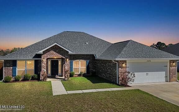 3rd image of 15050 Emersyn Ln