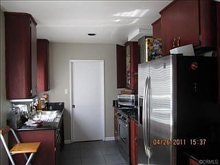 3rd image of 1407 S Bromley Ave
