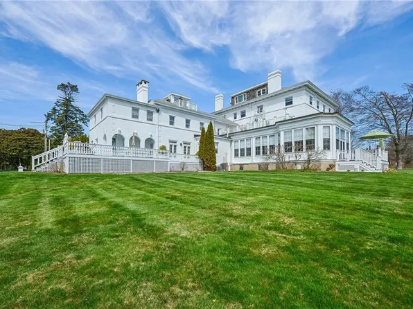 519 Bellevue Ave #1W, Newport, RI 02840