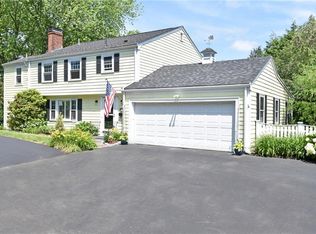 282 Nayatt Rd, Barrington, RI 02806