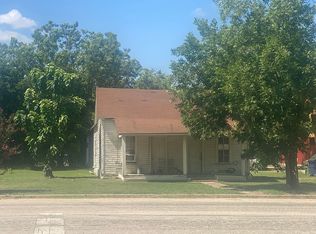 102 Mesquite St, Granger, TX 76530