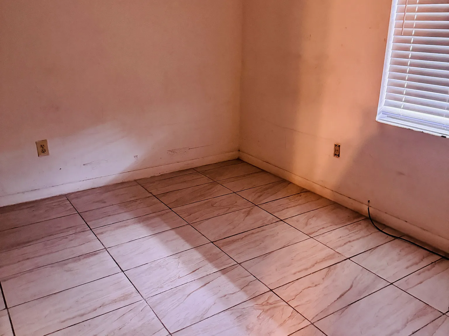 3 bed, 1382 sqft, $2,000 — Photo 2