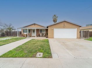 716 California St, Escalon, CA 95320