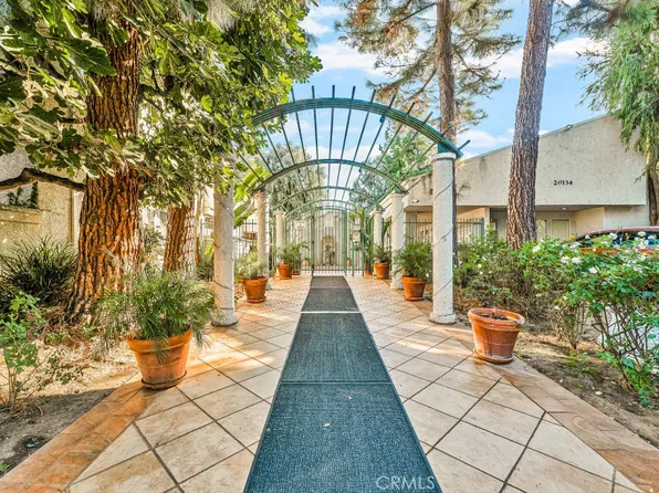 20134 Leadwell St Unit 130, Winnetka, CA 91306