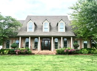 95 Beech Grove Rd, Mayfield, KY 42066