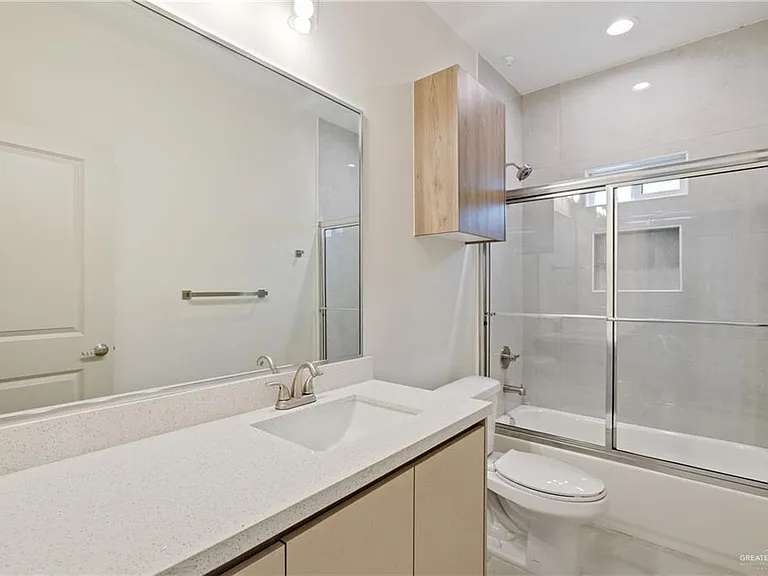 1804 W Violet Dr #3 — Photo 9