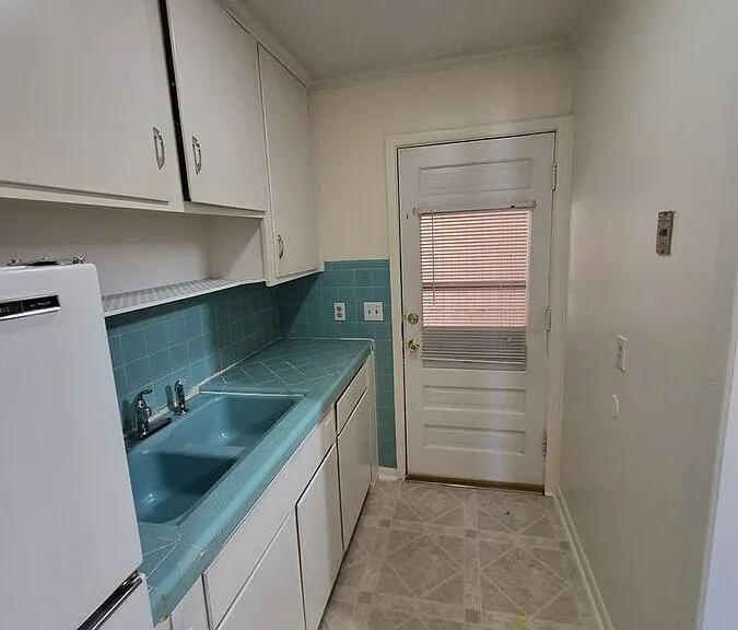 4231 SW 2nd Ave #2 — Photo 13