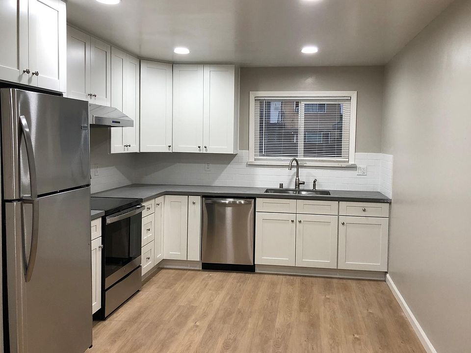 1st image of 202 Wilton Dr #2