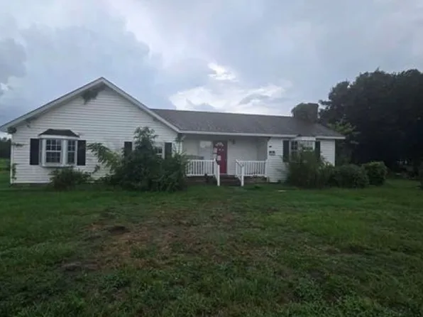 3621 Fountaintown Rd, Chinquapin, NC 28521