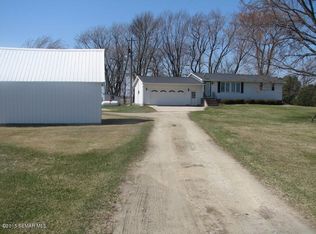 67169 120th Ave, Claremont, MN 55924