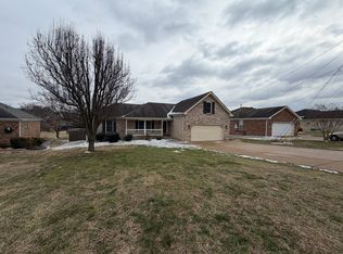 637 Woodburn Dr, Smyrna, TN 37167