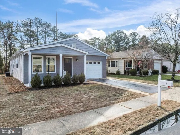 1 S Point Ct, Toms River, NJ 08757