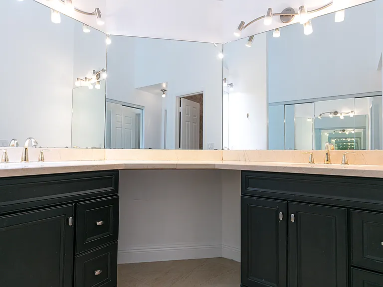 3530 Magellan Cir #613 — Photo 17