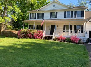 8055 Medlock Way, Warrenton, VA 20187