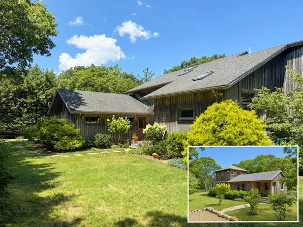 19 Llewellyn Way, Edgartown, MA 02539