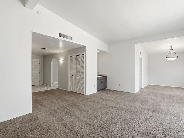 2920 N La Chiquita Ave — Photo 9